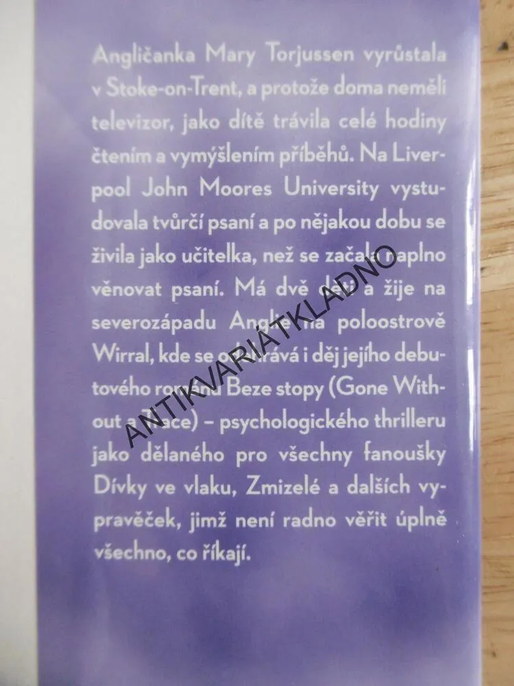 BEZE STOPY, MARY TORJUSSEN,
