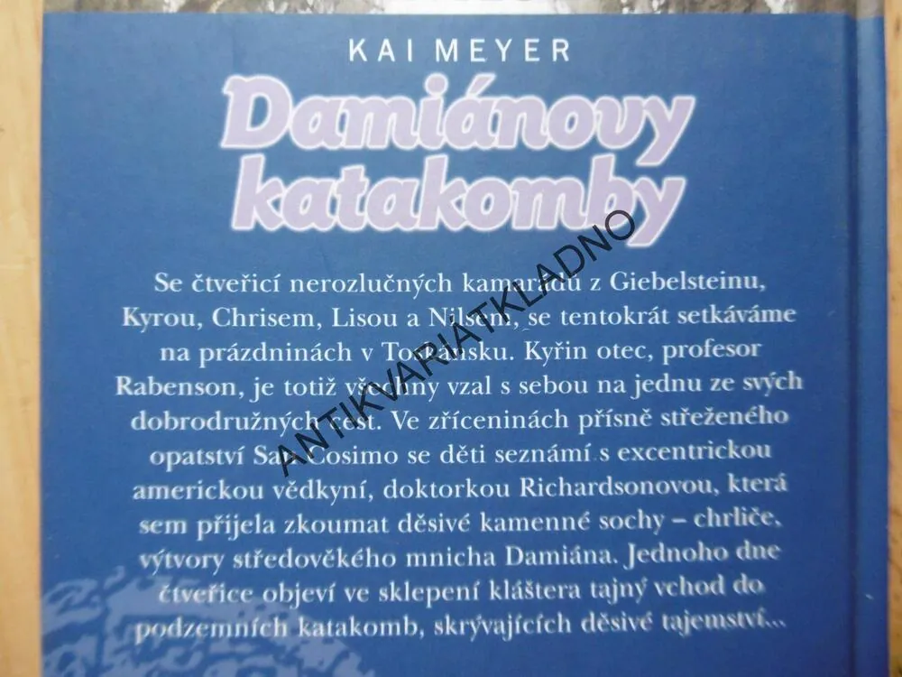 SEDM PEČETÍ, DAMIÁNOVY KATAKOMBY, KAI MEYER, **an