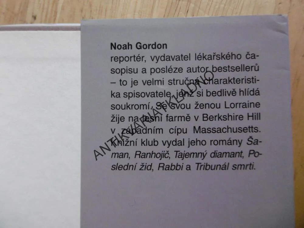 LÉKAŘKA, NOAH GORDON, **an