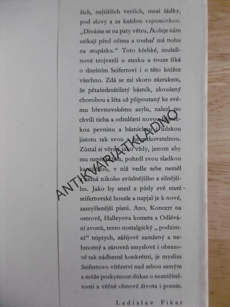 HALLYEOVA KOMETA, JAROSLAV SEIFERT, JIŘÍ TRNKA, **an