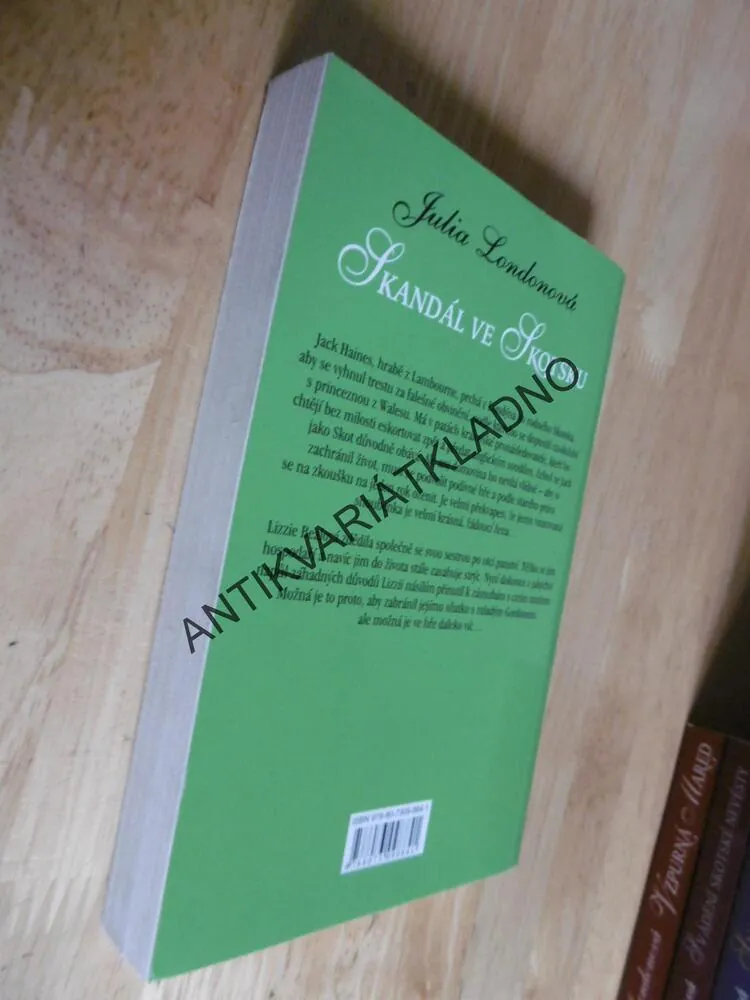 SKANDÁL VE SKOTSKU, JULIA LONDONOVÁ, **an