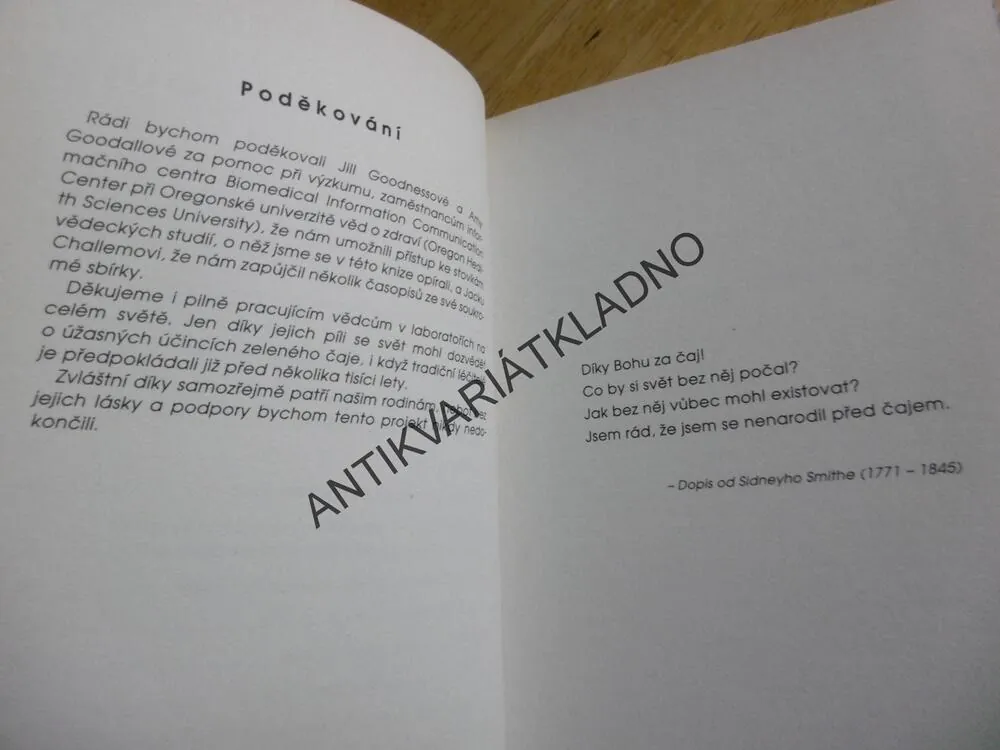 KNIHA O ZELENÉM ČAJI, MITSCHER, DOLBY
