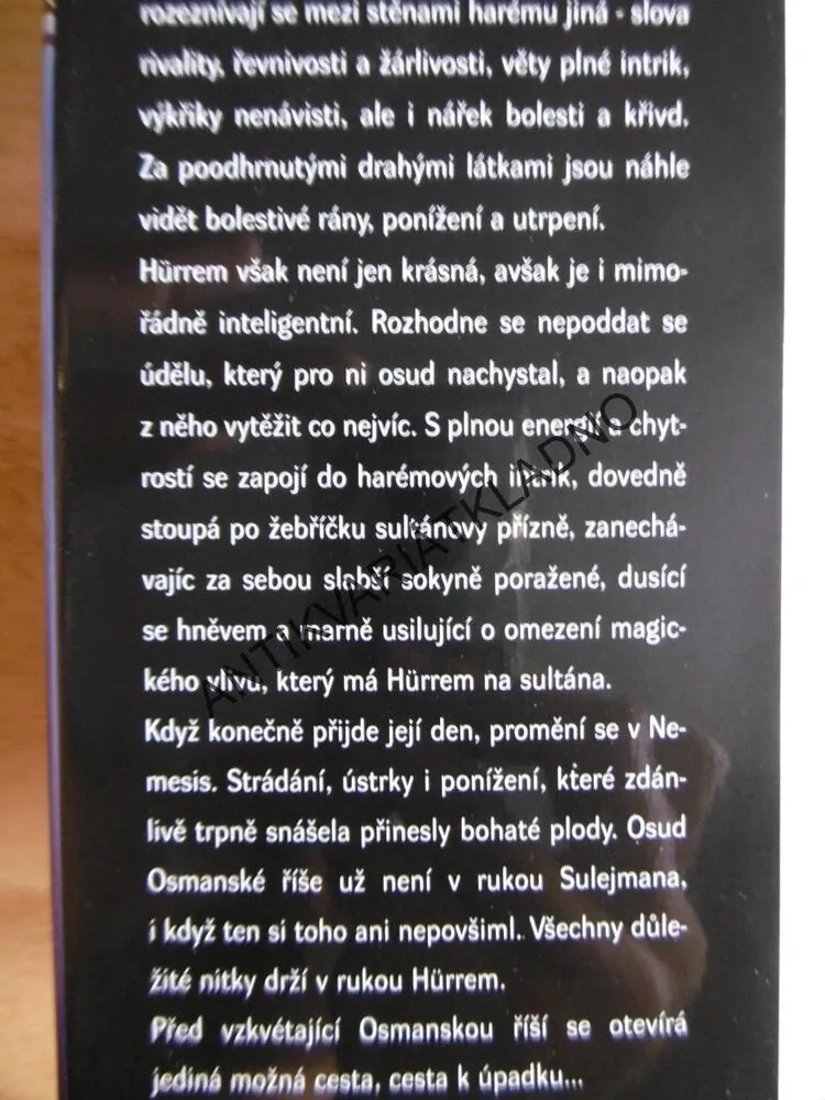 HARÉM, COLIN FALCONER, 