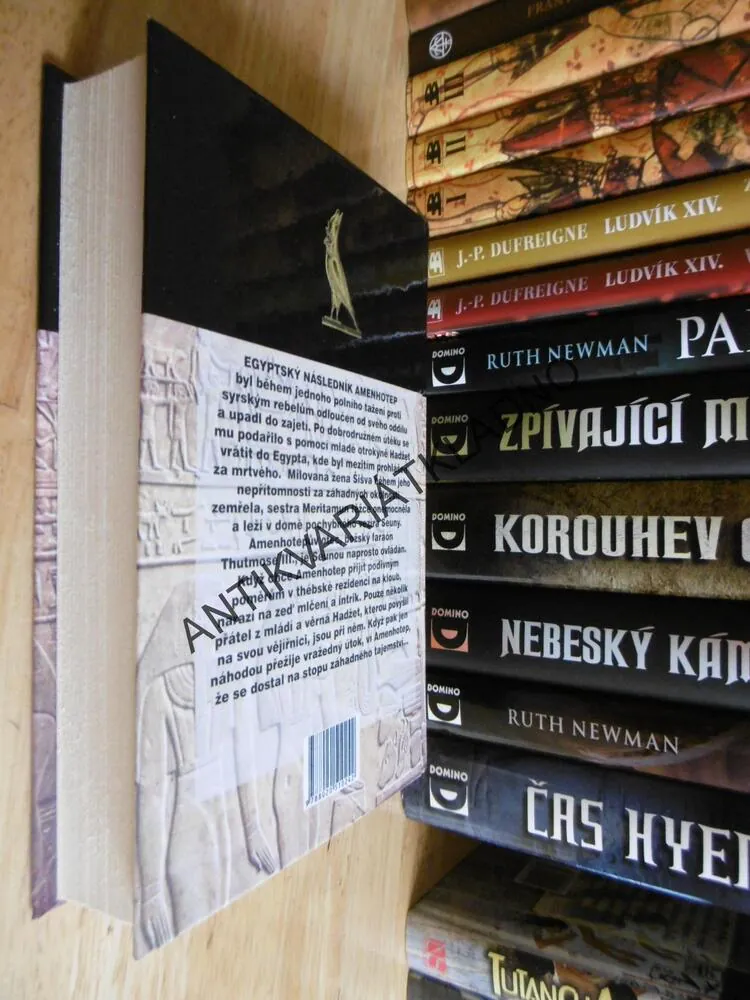 ZLATÝ HORUS, SABINE WASSERMANNOVÁ, **an