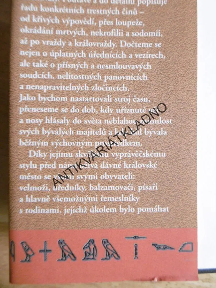 JAK SOUDILI FARAONI, JOYCE TYLDESLEY, **an