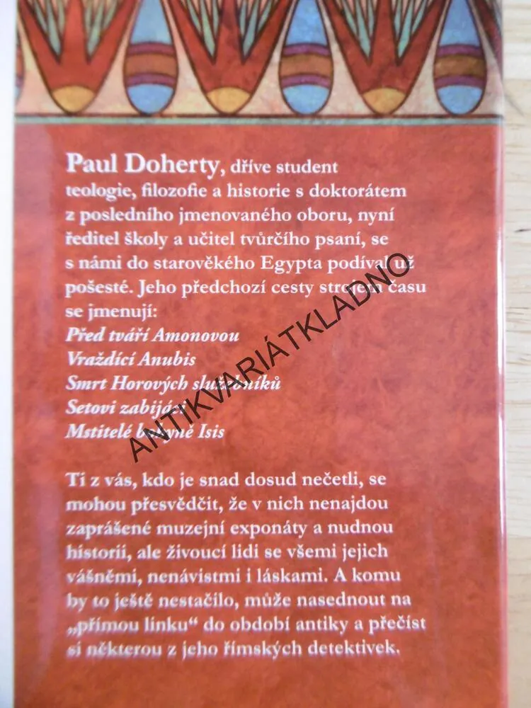 TRAVIČ Z PTAHOVA CHRÁMU, PAUL DOHERTY,