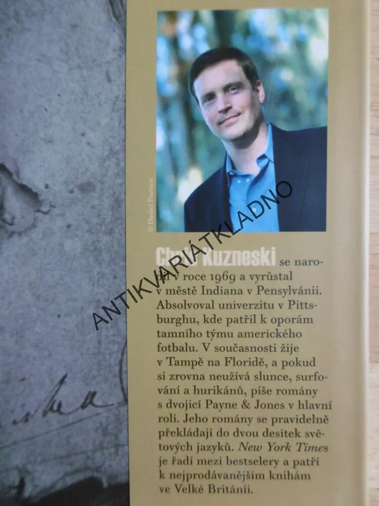 UTAJENÁ KORUNA, CHRIS KUZNESKI, **an