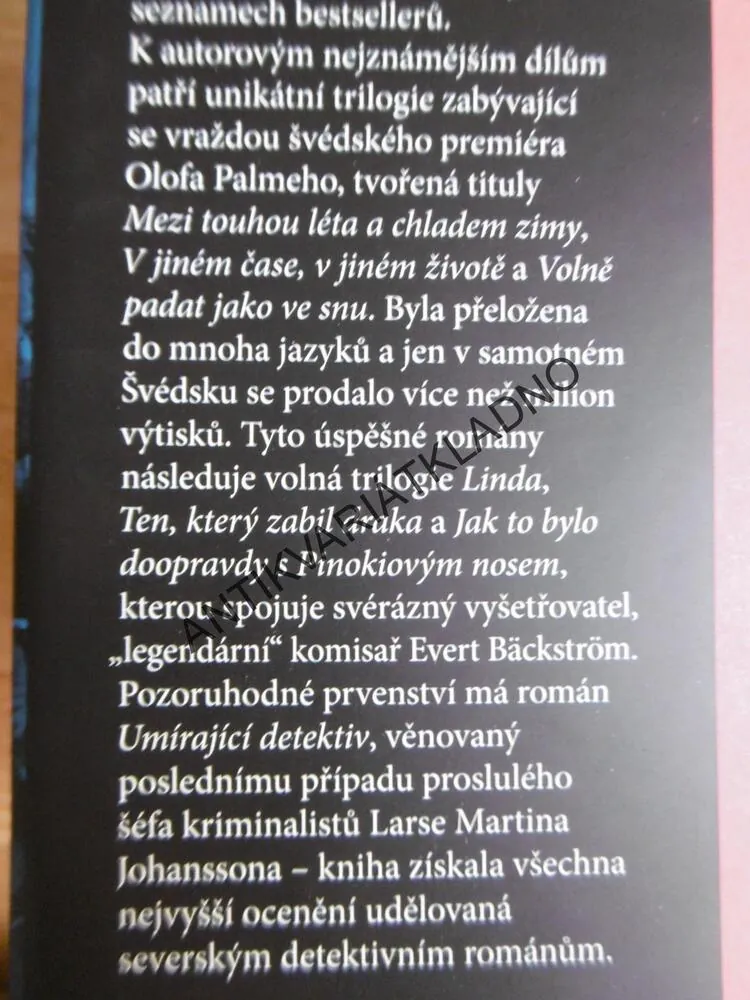 UMÍRAJÍCÍ DETEKTIV, LEIF G.W. PERSSON, **an