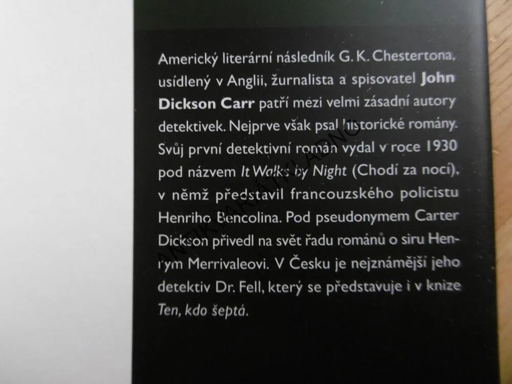 TEN, KDO ŠEPTÁ, JOHN DICKSON CARR,