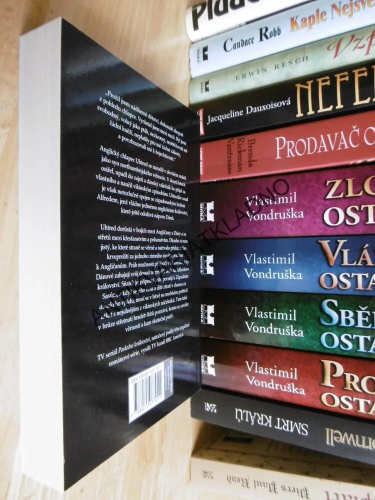 POSLEDNÍ KRÁLOVSTVÍ, BERNARD CORNWELL, **an
