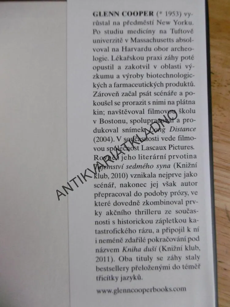 DESÁTÁ SÍŇ, GLENN  COOPER, **an