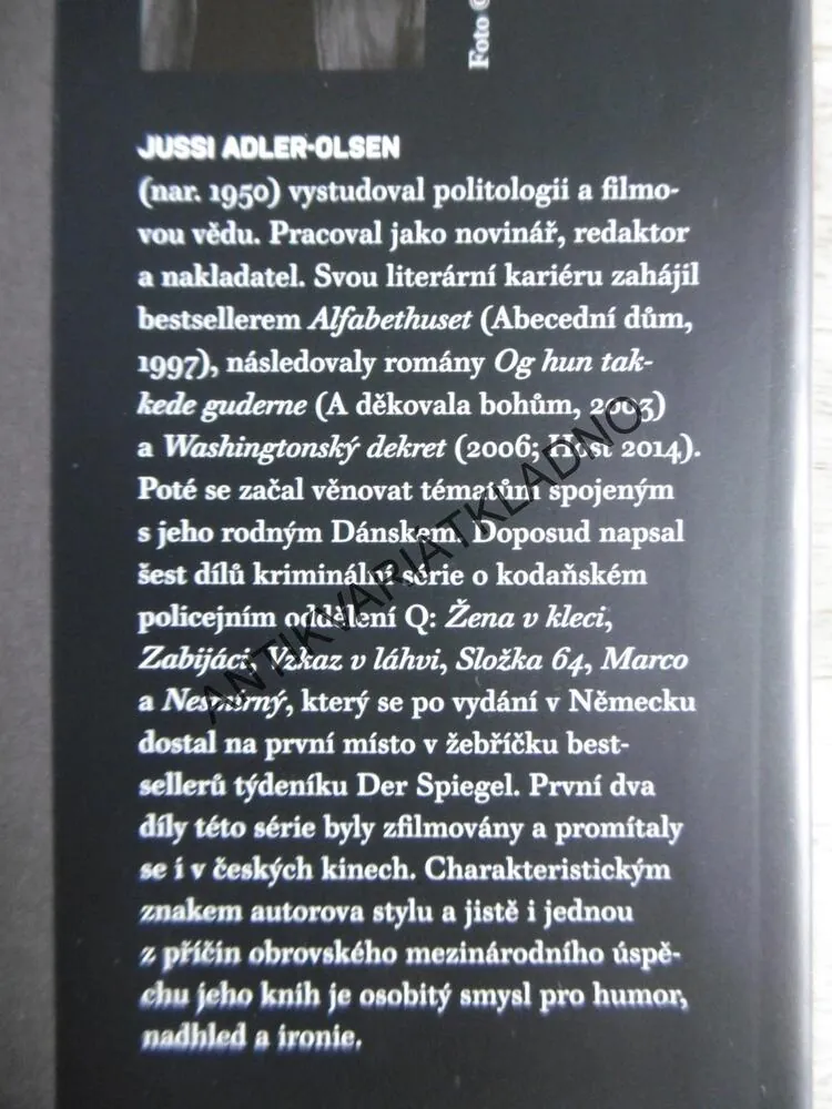 NESMÍRNÝ, ADLER OLSEN, **an