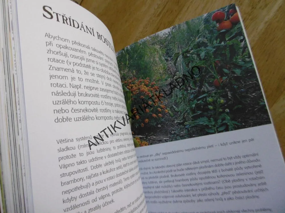 NEPŘÍTEL NEBO SPOJENEC, VZÁJEMNÉ OVLIVŇOVÁNÍ ROSTLIN, BOB FLOWERDEW, **an