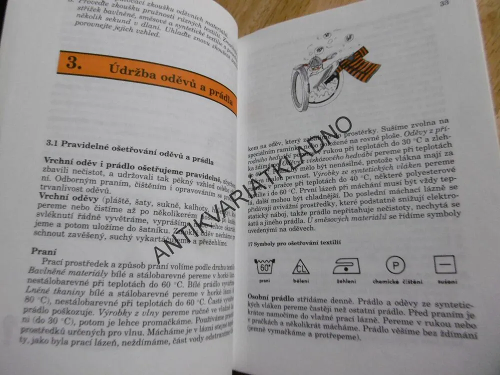 RODINNÁ VÝCHOVA, ODÍVÁNÍ, TEXTILNÍ TECHNIKY, ODĚVNÍ, ODĚVY