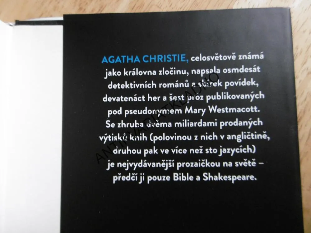 KARTY NA STOLE, AGATHA CHRISTIE, HERCULE POIROT, **an