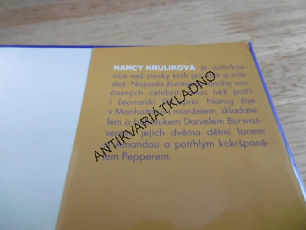 HOLKA S RYTMEM V TĚLE, NANCY KRULÍKOVÁ, **an