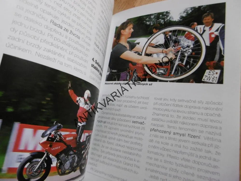 DOKONALÁ JÍZDA NA MOTOCYKLU,