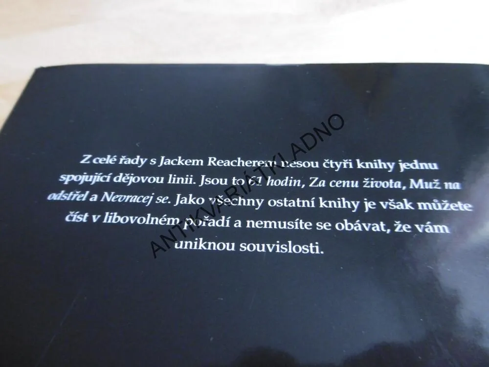 NEVRACEJ SE, LEE CHILD, **an