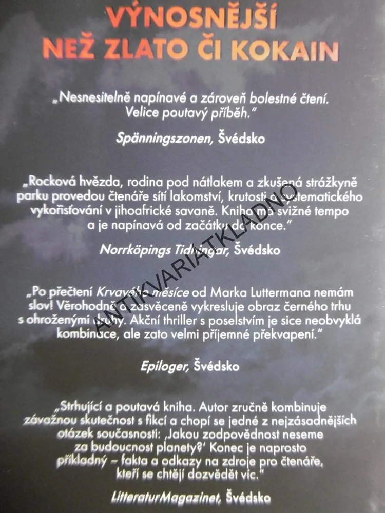 KRVAVÝ MĚSÍC, MARKUS LUTTEMAN, **an