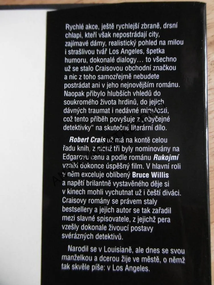ZAPOMENUTÝ MUŽ, ROBERT CRAIS, **an