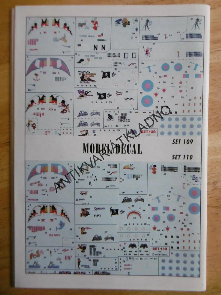 PLASTIC KITS REVUE, 10/92