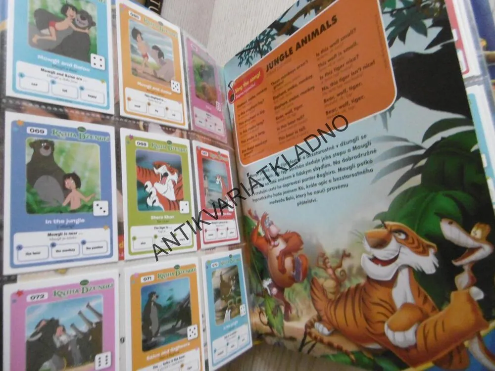 KLASICKÉ POHÁDKY DISNEY, SBÍREJ, HRAJ SI A UČ SE ANGLICKY, SBĚRATELSKÉ KARTIČKY, **an