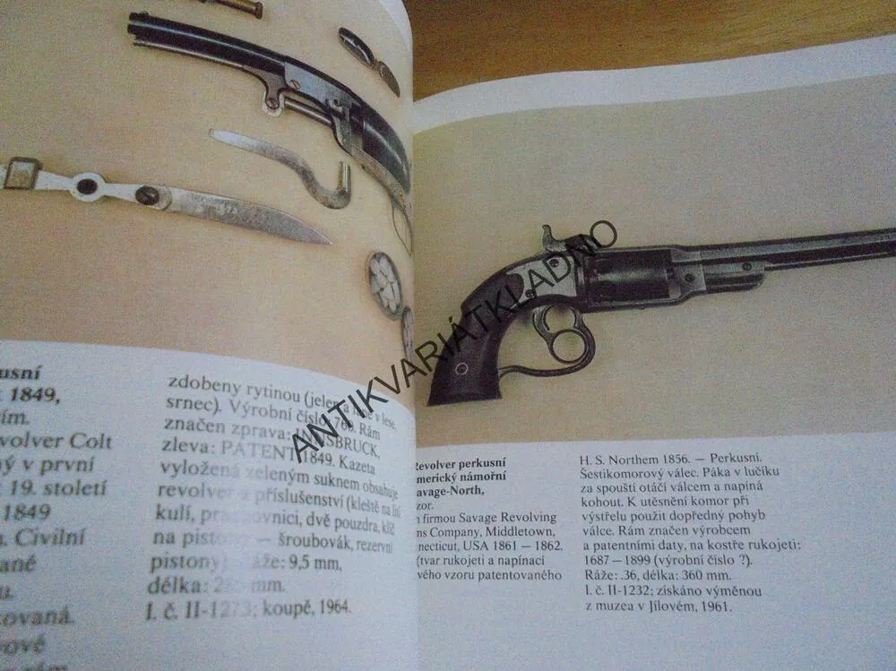 VZÁCNÉ ZBRANĚ A ZBROJ ZE SBÍREK VOJENSKÉHO MUZEA PRAHA, **an