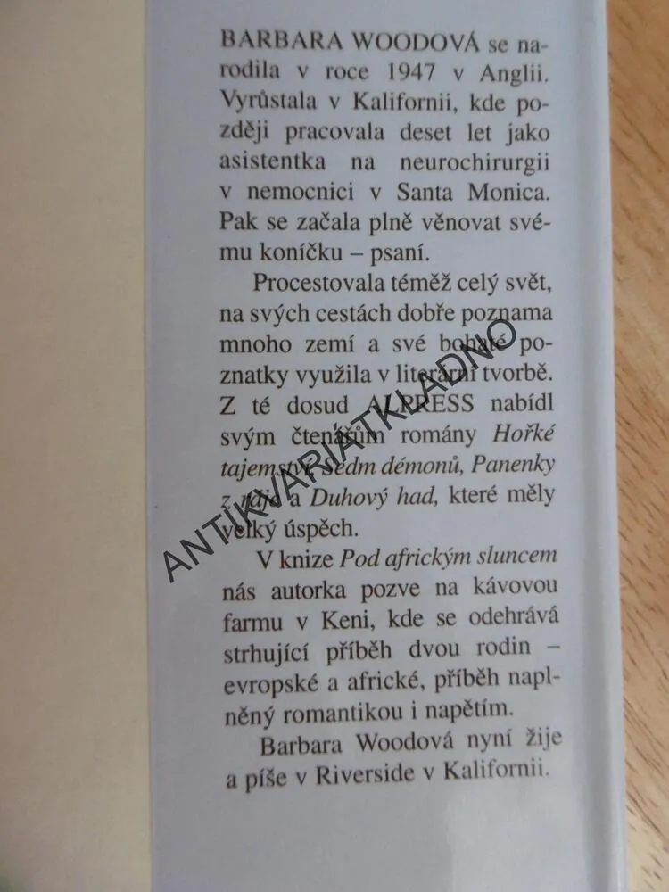 POD AFRICKÝM SLUNCEM, BARBARA WOOD,WOODOVÁ, **an