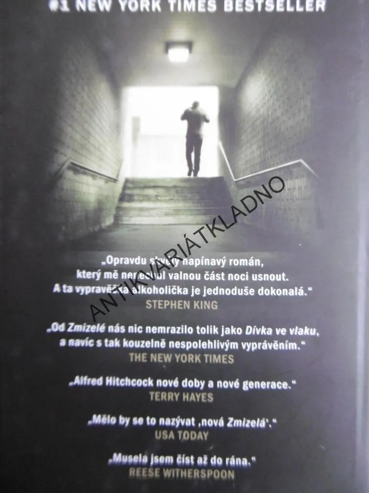 DÍVKA VE VLAKU, PAULA HAWKINS, **an