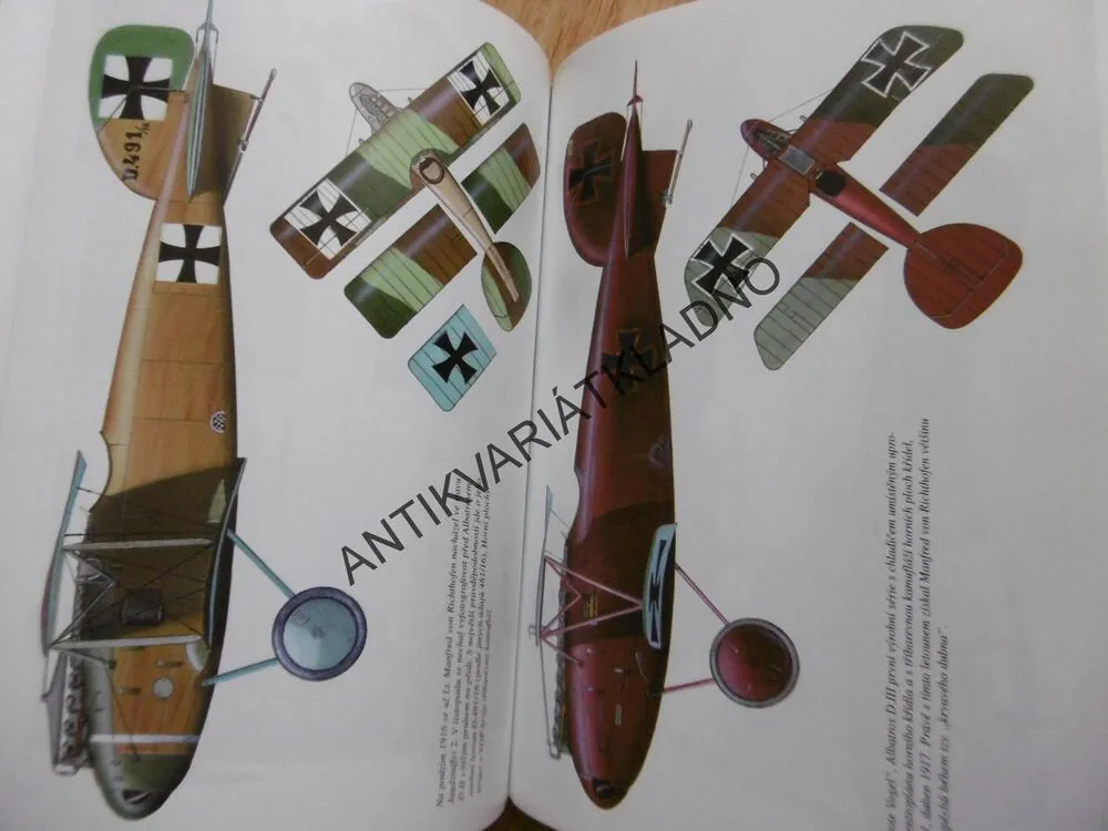 MANFRED VON RICHTHOFEN, RUDÝ LETEC, BARON, **an