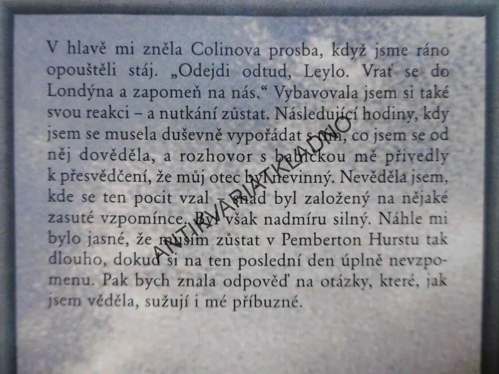 VOLÁNÍ MINULOSTI, BARBARA WOOD,WOODOVÁ, **an