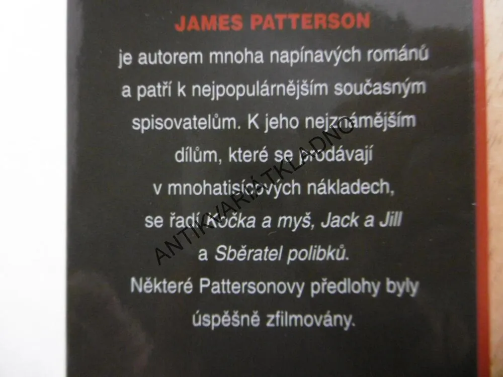 TANEC SMRTI, JAMES PATTERSON, **an