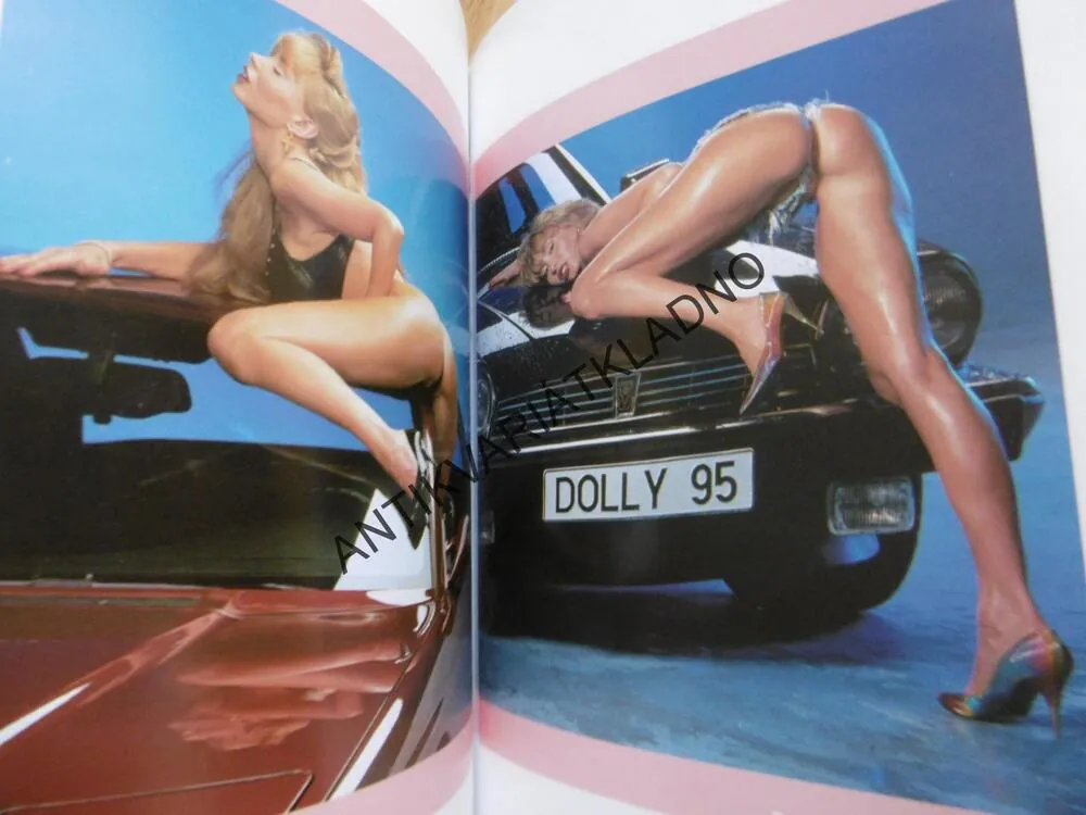DOLLY BUSTER, JÁ NORA BAUMBERGEROVÁ, PRAVDA NEJEN O OSTRAVĚ