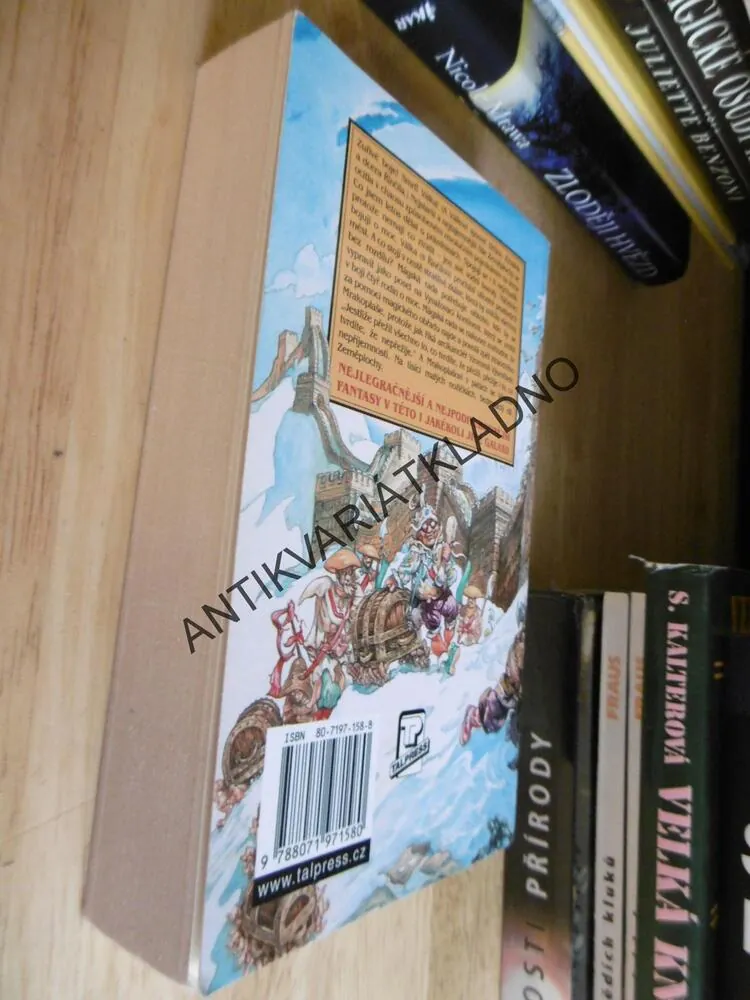 ZAJÍMAVÉ ČASY, ÚŽASNÁ ZEMĚPLOCHA, TERRY PRATCHETT