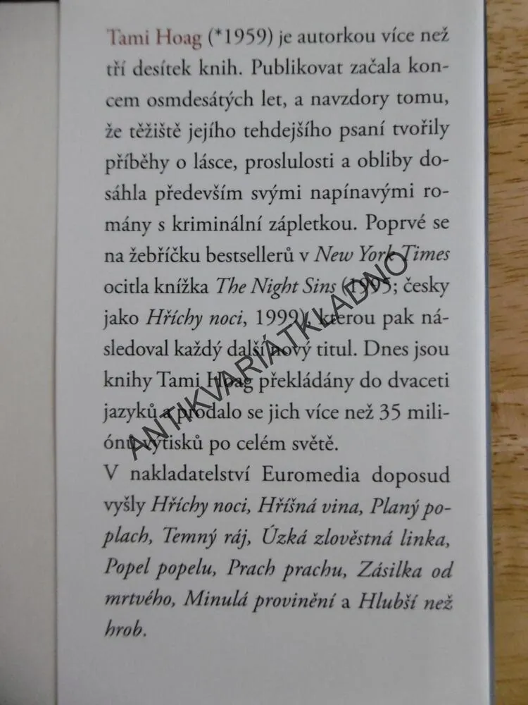 DEVÁTÁ DÍVKA, TAMI HOAG, **an