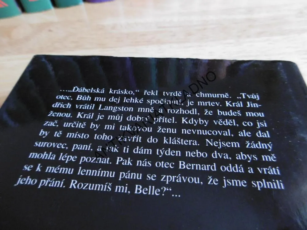 ĎÁBELSKÁ KRÁSKA, BERTRICE SMALL, **an