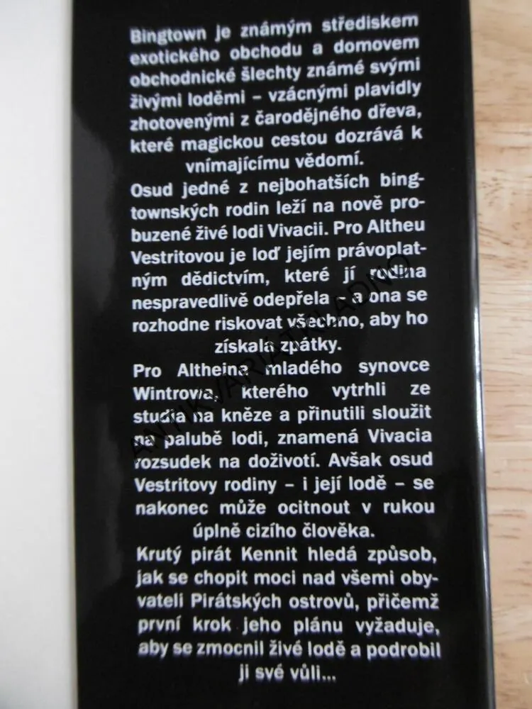 MAGICKÁ LOĎ, ROBIN HOBB, ŽIVÉ LODĚ 1.