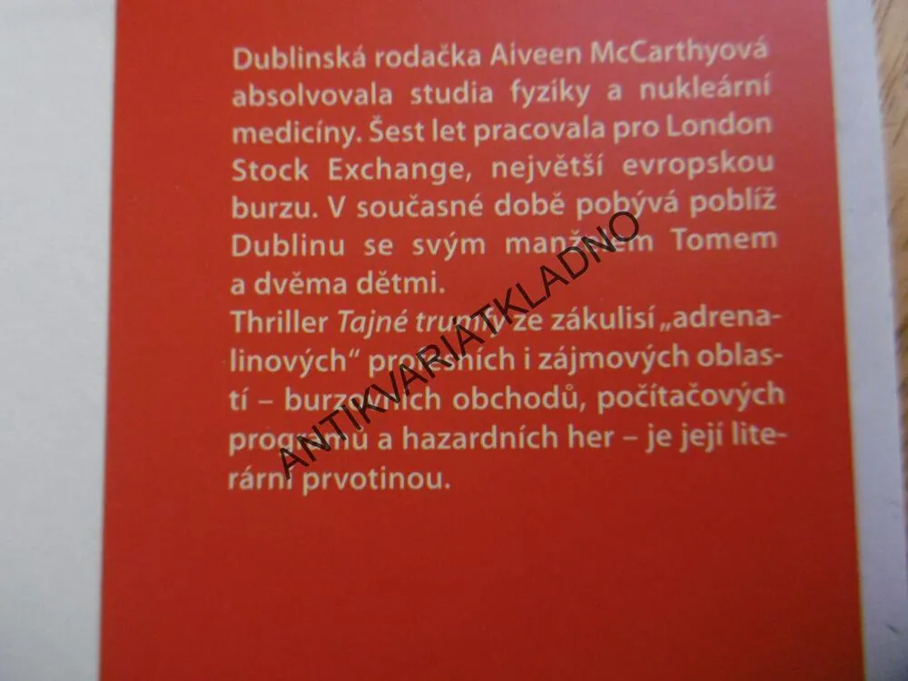 TAJNÉ TRUMFY, AVA MCCARTHYOVÁ, **an
