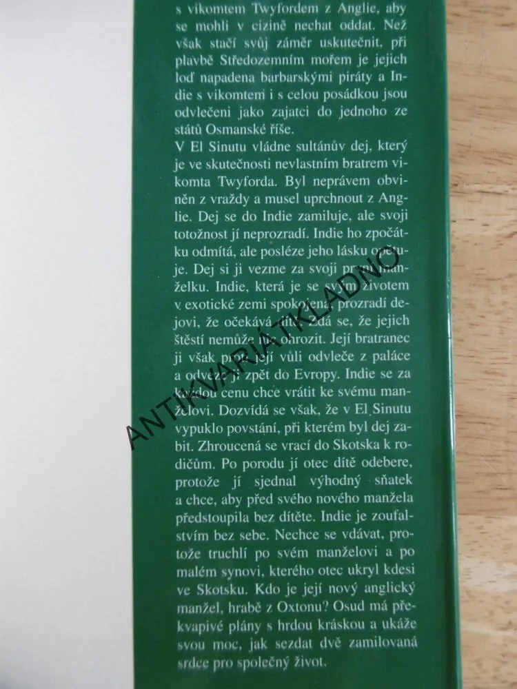 OSLNIVÁ LÁSKA, BERTRICE SMALL, 