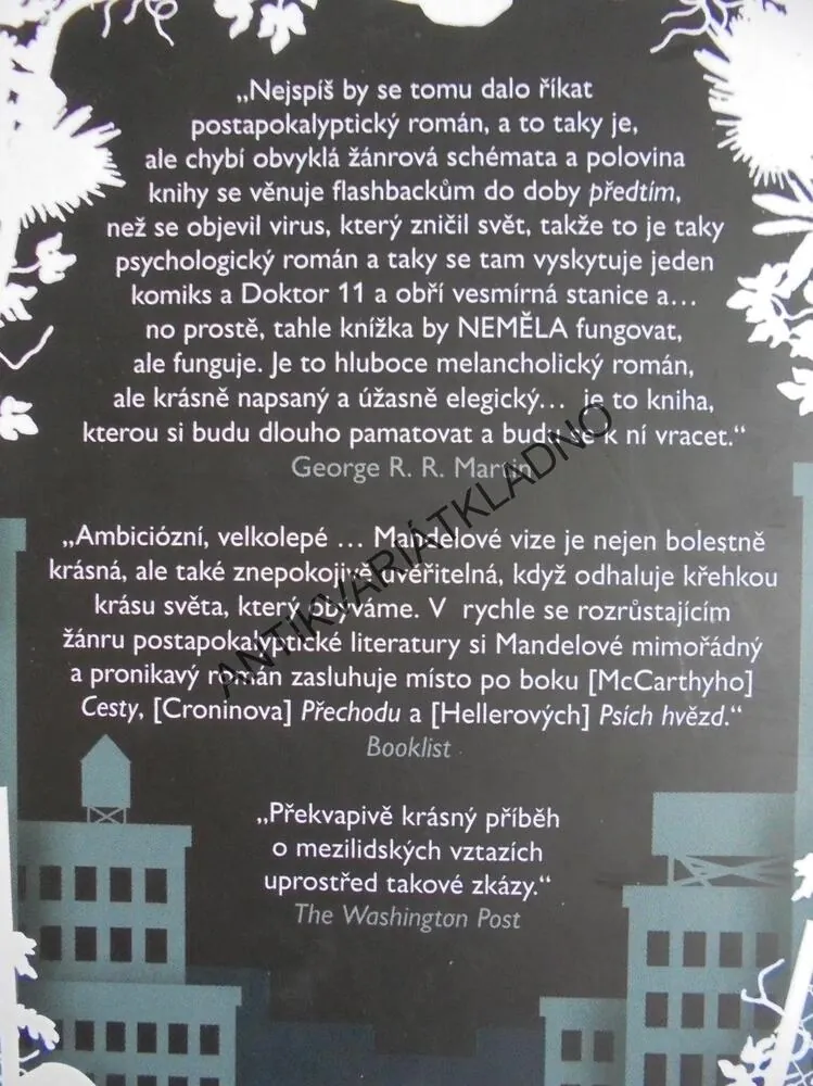 STANICE 11, EMILY ST.JOHN MANDELOVÁ