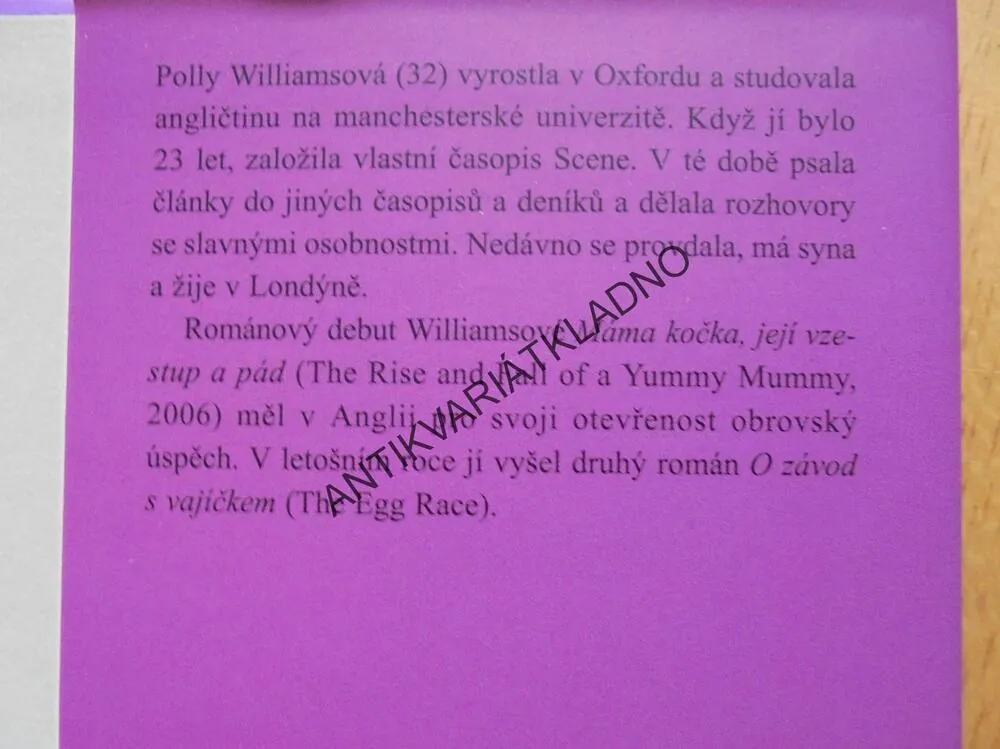 MÁMA KOČKA, JEJÍ VZESTUP A PÁD, POLLY WILLIAMSOVÁ, **an