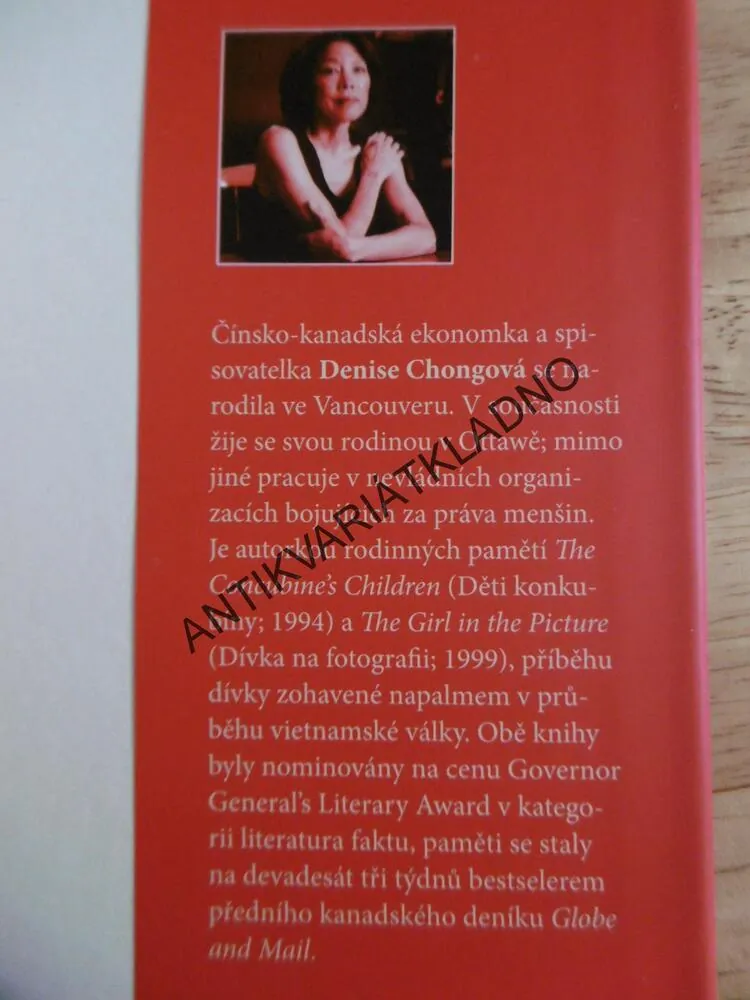 VEJCE NA MAOVI, DENISE CHONGOVÁ, MAO CE TUNG