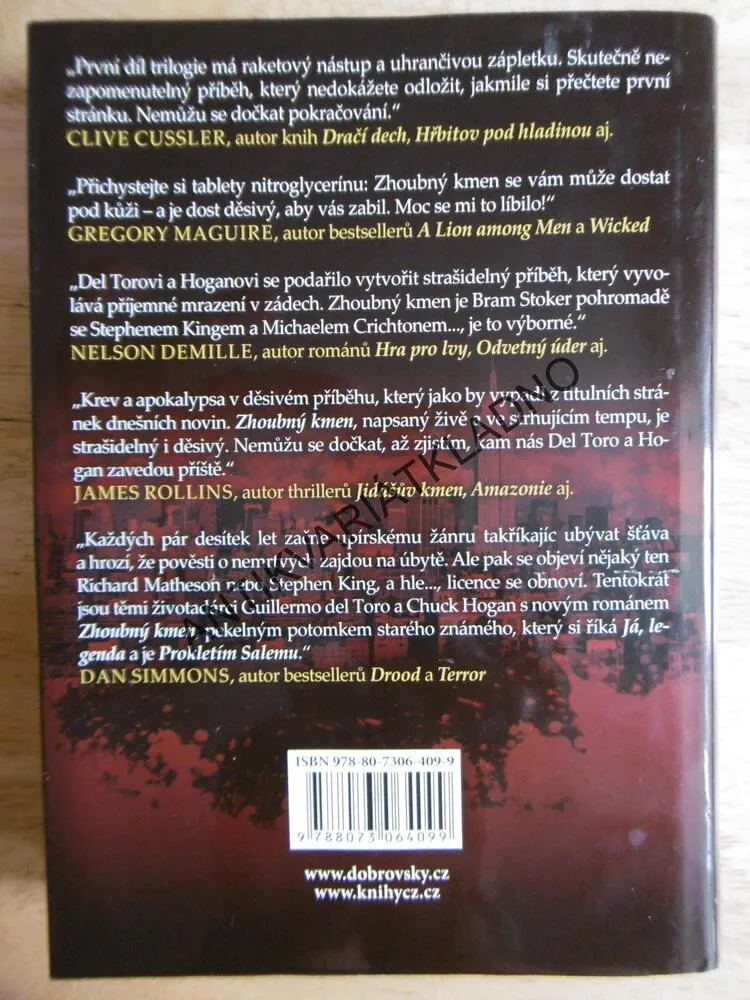 ZHOUBNÝ KMEN, NÁKAZA, DEL TORO, CHUCK HOGAN