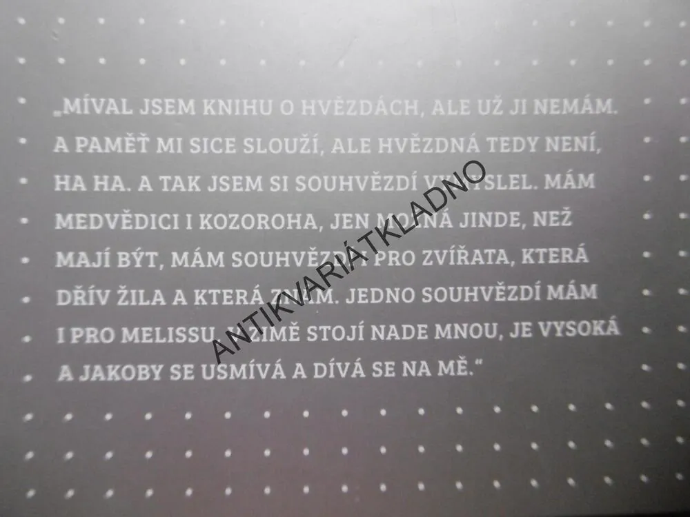 PSÍ HVĚZDY, PETER HELLER, **an