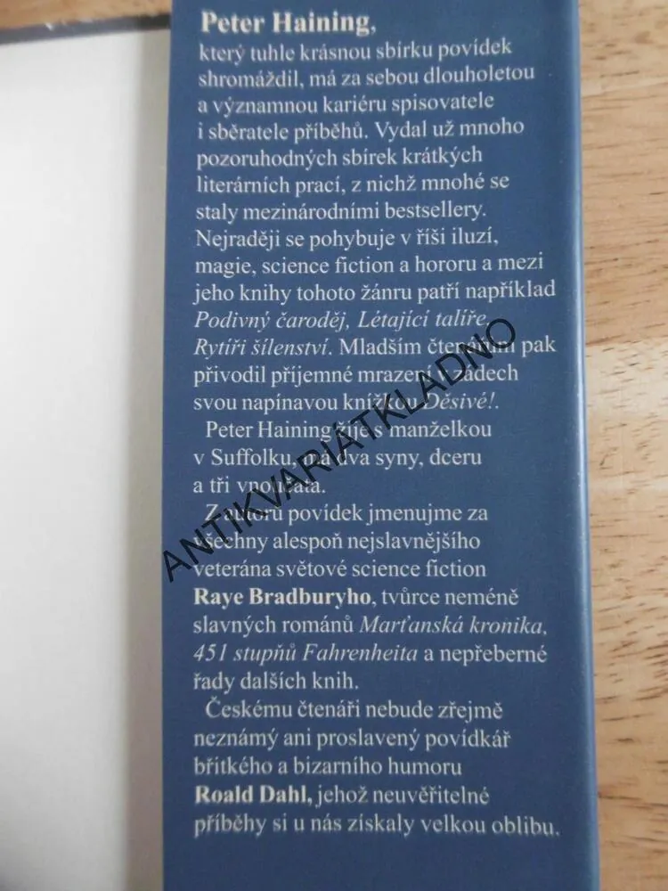 ČARODĚJOVO DOUPĚ, PETER HAINING, **an