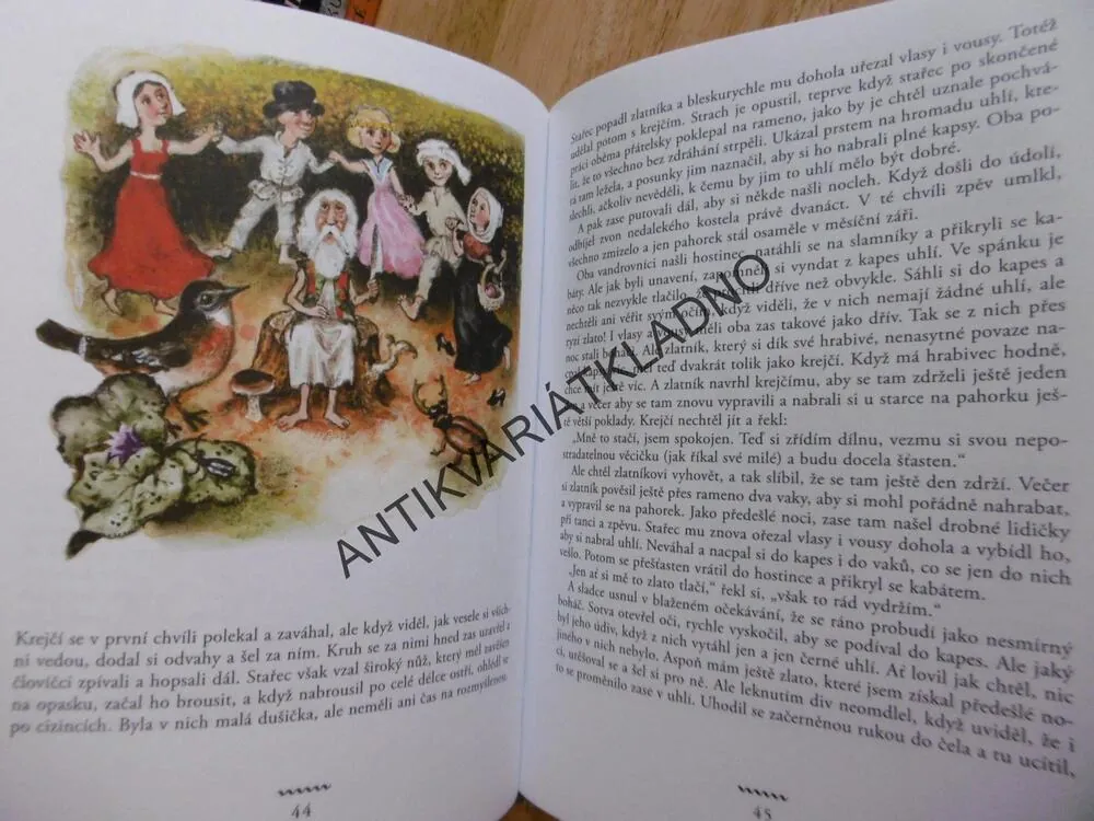 NEJKRÁSNĚJŠÍ POHÁDKY O TRPASLÍCÍCH