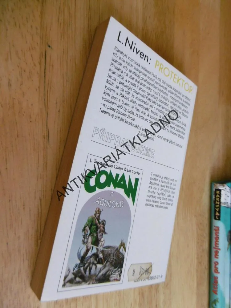 PROTEKTOR, LARRY NIVEN, **an