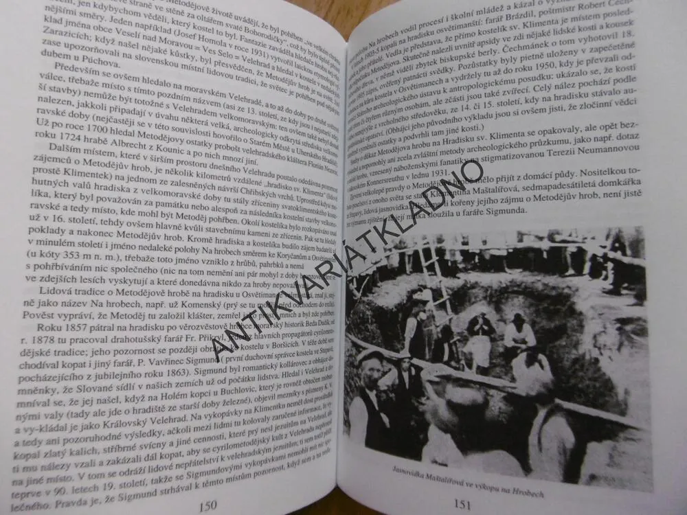 SLEPÉ ULIČKY ARCHEOLOGIE, KAREL SKLENÁŘ, **an