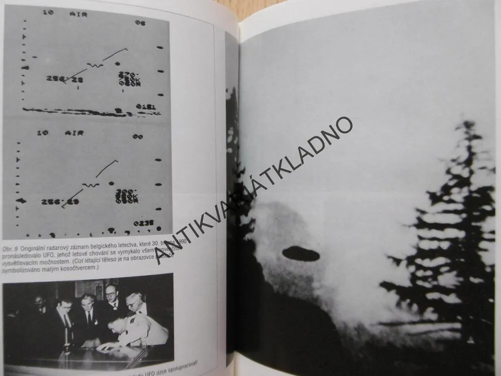 STOPY BOHŮ, ERICH VON DÄNIKEN, LÜC BÜRGIN, **an