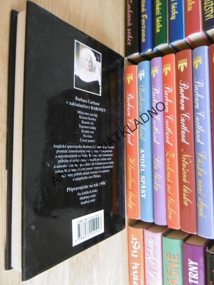 ČERNÝ PANTER, BARBARA CARTLAND, CARTLANDOVÁ, **an